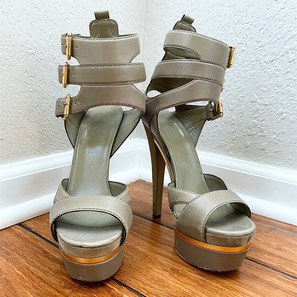 🎀HP🎀 GUCCI IMAN Triple Platforms, 39 - Picture 2 of 14